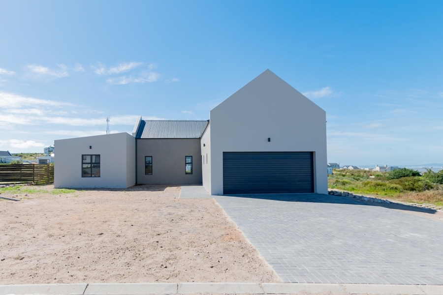 3 Bedroom Property for Sale in Hoogland Western Cape